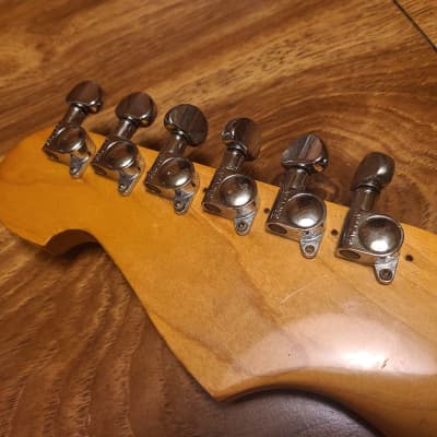 Fernandes strat neck w/locking tuners '80s - maple image 4