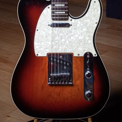 Fender American Telecaster with Rosewood Fretboard 2008 - 2016 - 3-Color Sunburst image 1