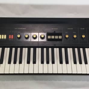 Yamaha CP11 Electric Piano with Auto Accompaniment | Reverb