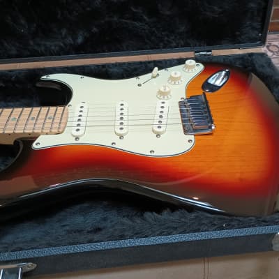 Fender American Deluxe Stratocaster 2004 - 2010 | Reverb