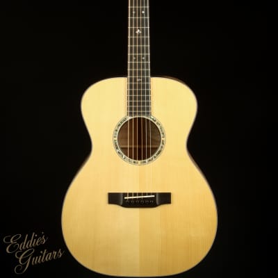 Breedlove - Master Class Atlantic Orchestra OM Adirondack Spruce Top with Quilted Maple Back and Sides and Big Leaf Maple Neck - Breedlove Guitars - Guitar with Hard Shell Case image 2