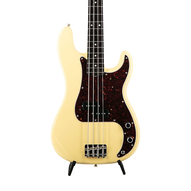 ベース Fender Traditional 60s Precision Bass s-l1200.jpg