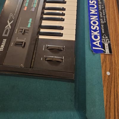 Yamaha DX7 Programmable Algorithm Synthesizer 1980s