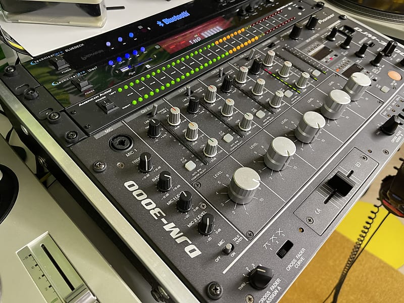 Pioneer DJM-3000 Rotary Mixer With VU Meter Recorder And Bluetooth Rack  Mounted