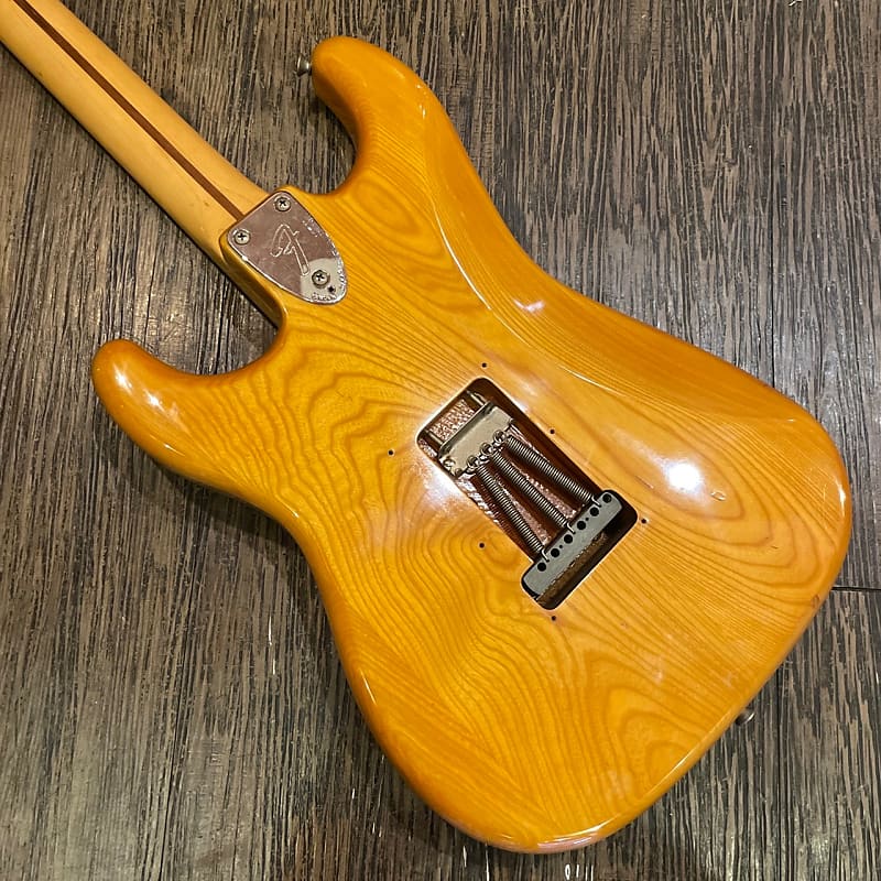 Fender Stratocaster ST72-55（CST-50M） Fender Japan CST-50M (ST72-55) Stratocaster 1988 Japan