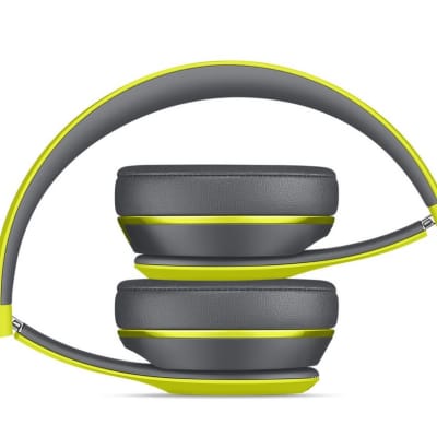 Beats by Dre Solo 2  Wireless Active On-Ear Headphone in Shock Yellow image 9