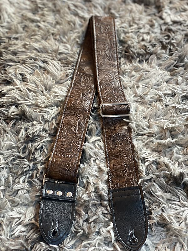 Couch Guitar Strap Western Reverb