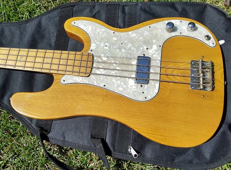 Vintage 1970's Ampeg Little Stud Bass - Natural Finish