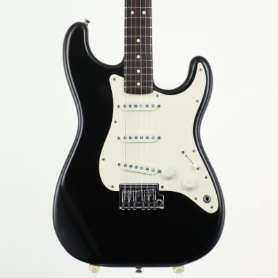 Fender Standard Stratocaster (1983 - 1984) | Reverb