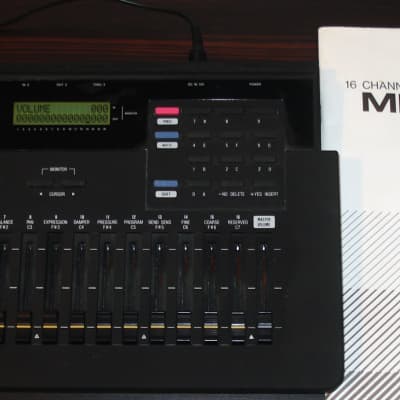 Kawai MM-16 (16 channel MIDI Mixer and Programmer circa 1990