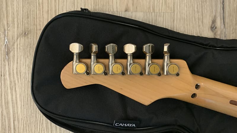Fernandes FR - Cherry Sunburst | Reverb Fernandes FR - Cherry Sunburst | Reverb