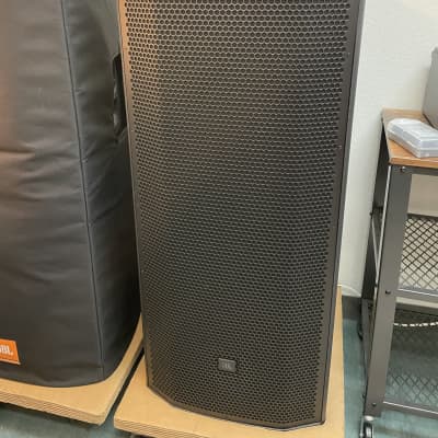 JBL PRX825W 2-Way Dual 15" Active Speakers w/ Covers (pair) image 3