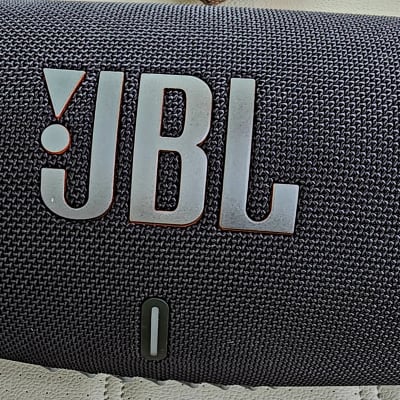 JBL JBL black xtreme 3 portable Bluetooth speaker image 7