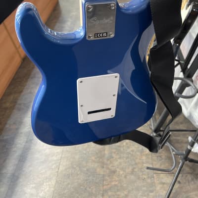 Squier Stratocaster Right-Handed Pacific Blue image 2