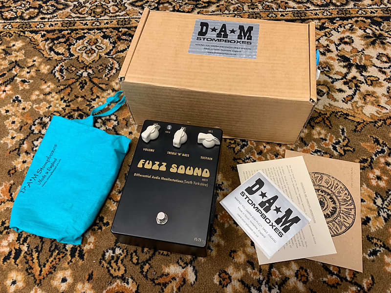 D*A*M Fuzz Sound MKIV FS-75 2011 Black and Gold Complete with Box and Candy