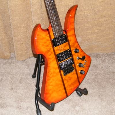 B.C. Rich  Mockingbird Legacy ST with Floyd Rose Electric Guitar * Issues - See Notes image 2
