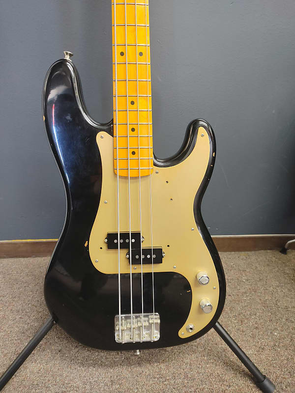Fender Classic Series '50s Precision Bass Lacquer image 1