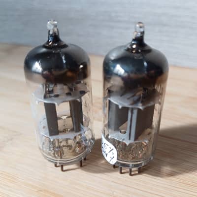 Mullard CV4004/KQDD/K Tubes (12AX7/ECC83) Matched Pair Photo #4069423