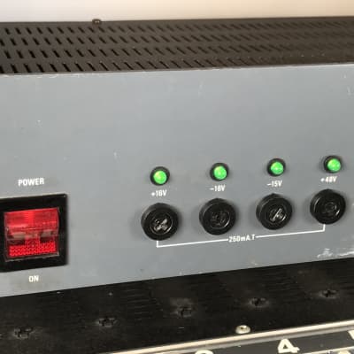 Neve Prism Rack 10-ch Modular Unit Preamp Compressor & Eq 