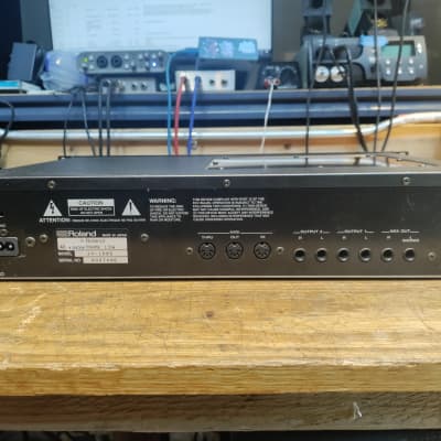 Roland JV-1080 64-Voice Synthesizer Module NEW BATTERY