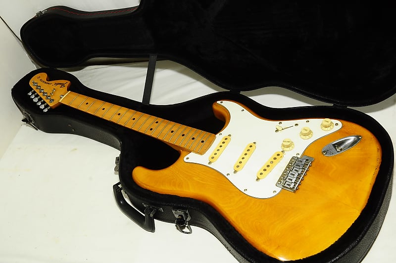 Fender Japan Stratocaster E Serial Large Head Electric Guitar Ref No.5267