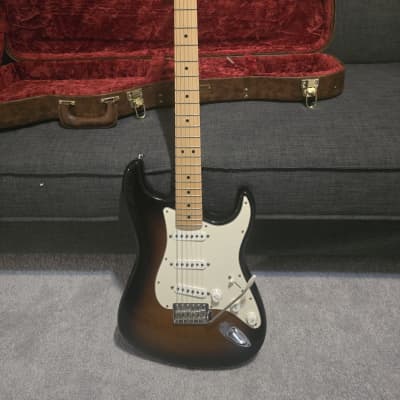Fender American Special Stratocaster with Maple Fretboard 2010 - 2018 - 2-Color Sunburst for sale