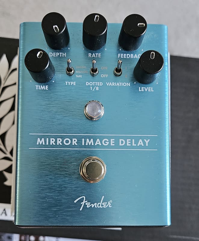Fender Mirror Image Delay
