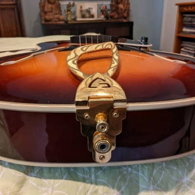 Stunning 2000 Guild/Benedetto Artist Award Signature Model Antique Burst Mint!  YouTube video below Recently had a professional setup. image 10