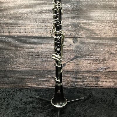 Yamaha YCL-450 Intermediate Bb Clarinet with Silver-Plated Keys 2010s Black image 5