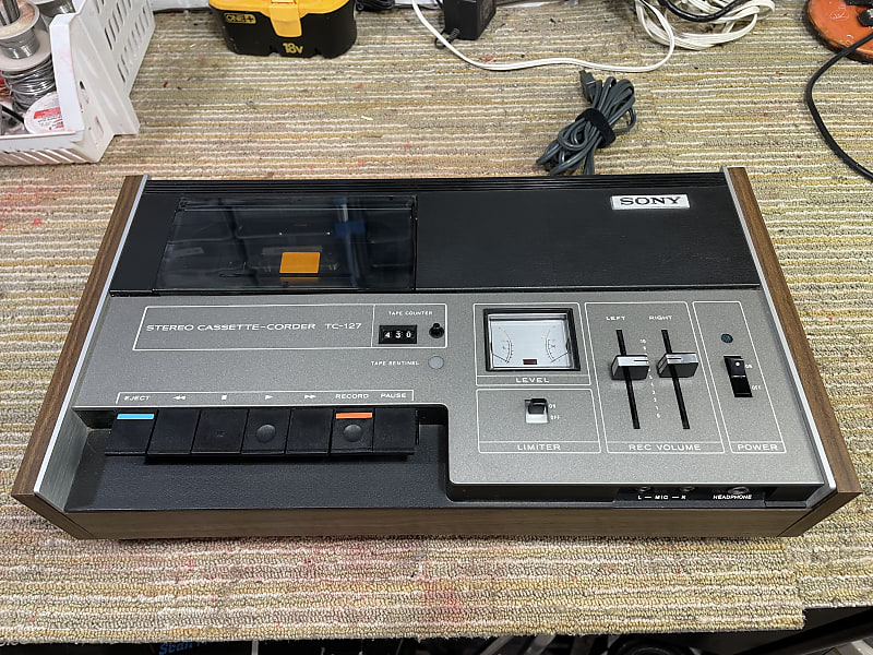 Vintage Sony Stereo Cassette Corder TC-127*FOR PARTS store