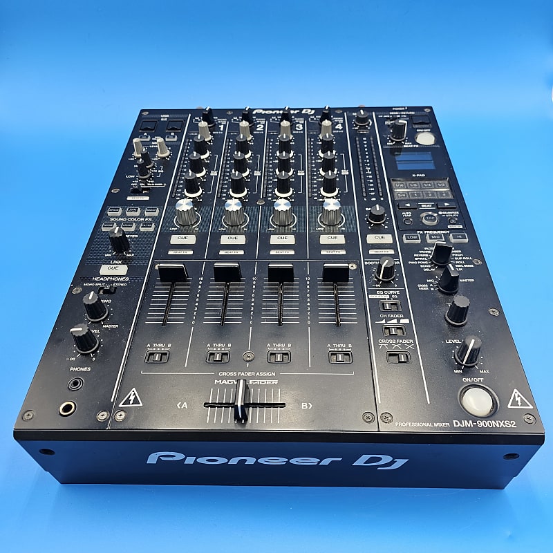 Pioneer DJM-900NXS2 4-channel DJ Mixer with Effects