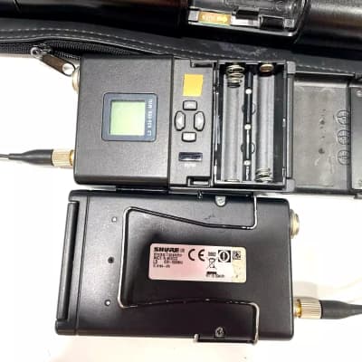 Shure UR4D L3 Dual Wireless Receiver W/2 UR2 Handheld Transmitters #2417 (One) image 6