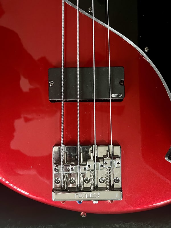 Fender Modern Player Dimension Bass IV Aged Cherry with HSC