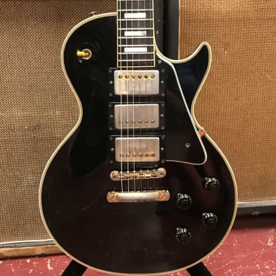 Gibson les paul custom reverb hot sale