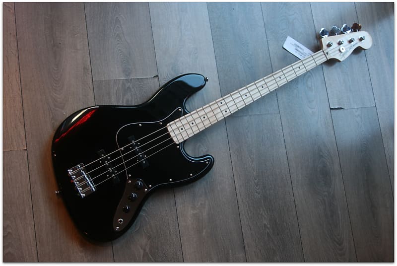 Offerta! SQUIER JAZZ BASSO ELETTRICO SUNBURST