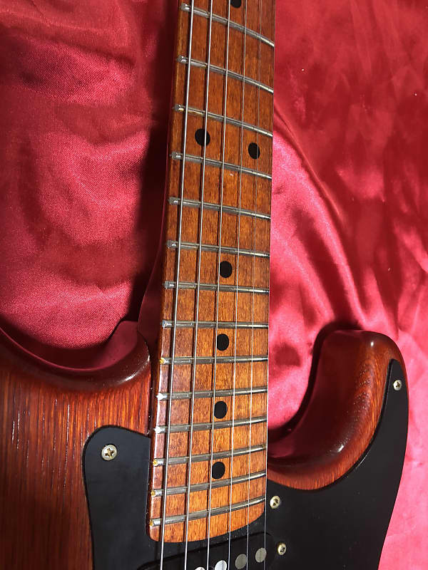 Fernandes FST-90 Limited Edition Electric Guitar with Hard Fernandes FST-90 Limited Edition Electric Guitar with Hard