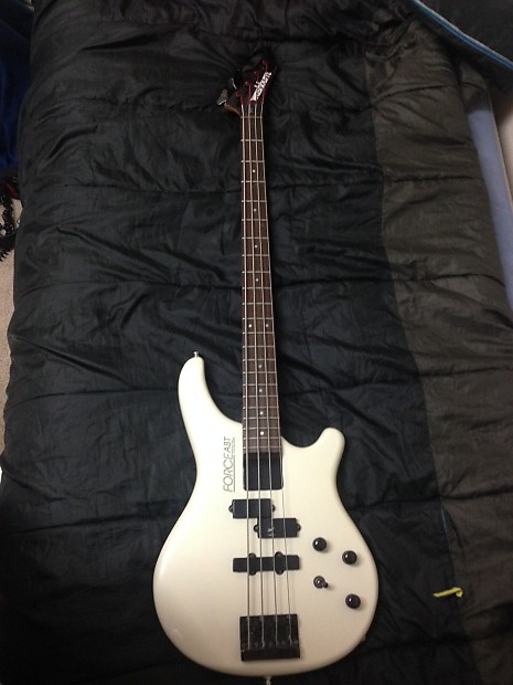 【コンビニ受取対応商品】 Washburn Force Reverb | White Pearl 80's B-15 ABT ベース