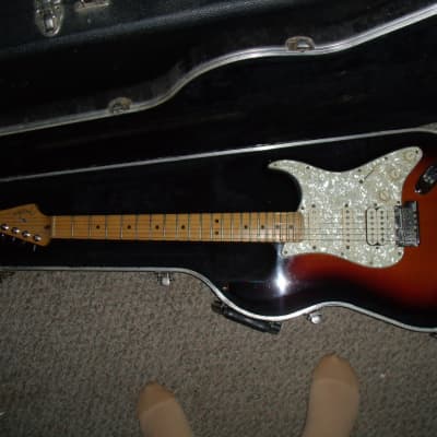 Fender US Lone Star Stratocaster with Maple Fretboard - 2000 - 3-Color Sunburst image 9