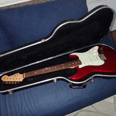 Fender Classic Player '60s Stratocaster with Rosewood Fretboard 2012 - 2016 - Candy Apple Red image 12
