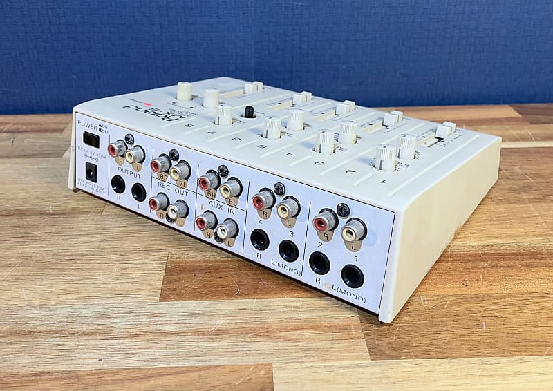 配信機器・PA機器・レコーディング機器 Roland MX-5 8ch mixer (stereo x4) Roland MX-5 Vintage 4-Channel Stereo Mixer | Reverb
