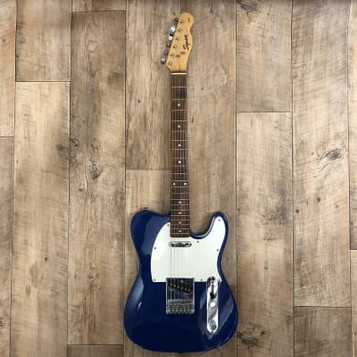 イヌ  Squier by Fender 00s Telecaster Squier – Empire Music