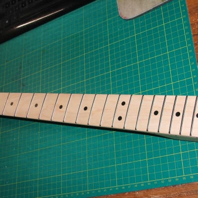 Loaded guitar neck......vintage tuners....22 frets...unplayed....F image 2