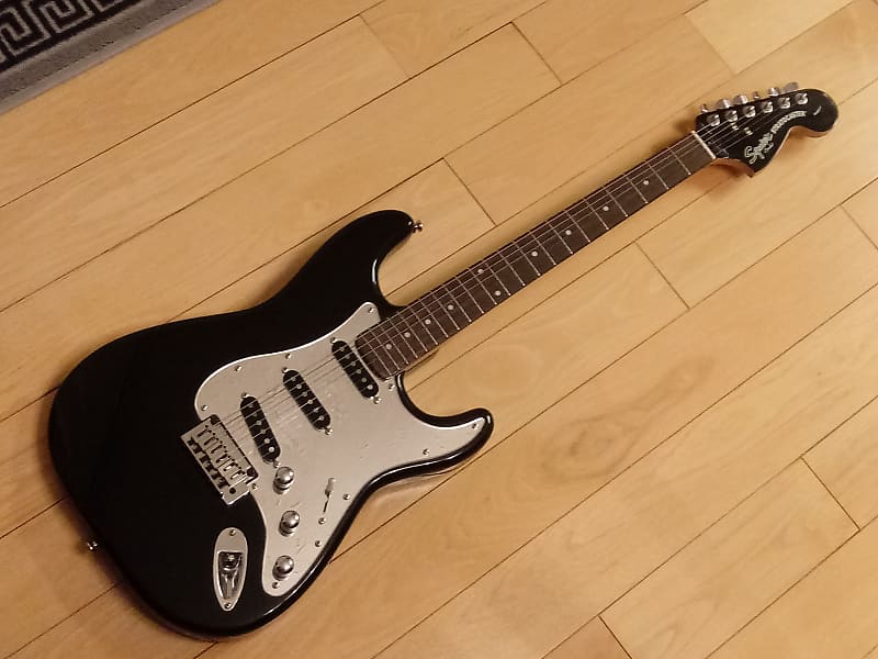 Squier Black and Chrome Standard Stratocaster SSS Black