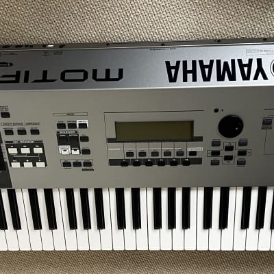 Yamaha Motif 6 Production Synthesizer 2000s - Gray