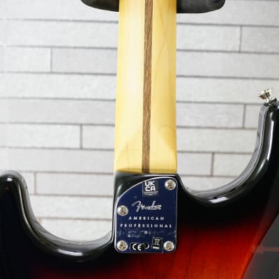 Fender American Professional II Stratocaster with Rosewood Fretboard - 3-Color Sunburst image 8