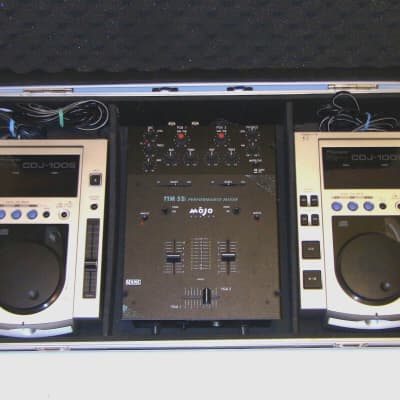 American DJ, RANE TTM-54i & 2x Pioneer CDJ-100S CD Player DJ Mixer image 5