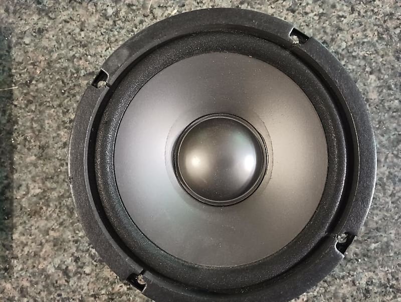 Realistic 40-1011A 6.6 inch poly mid range driver -  1990&#039;s  			