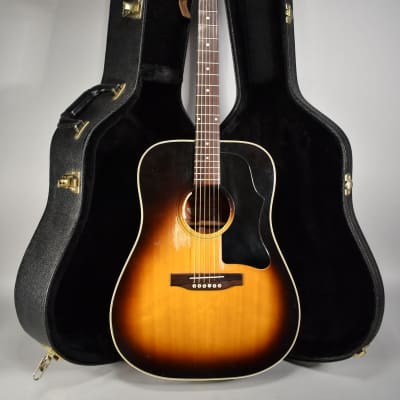 Gibson J-45 Deluxe 1969 - 1982 | Reverb