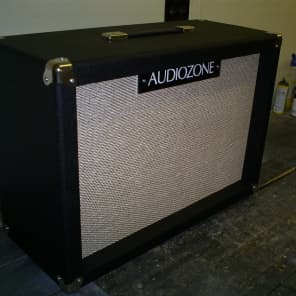 AUDIOZONE  m-47, 2x10 speaker cabinet with jensen mod 10/35 image 2