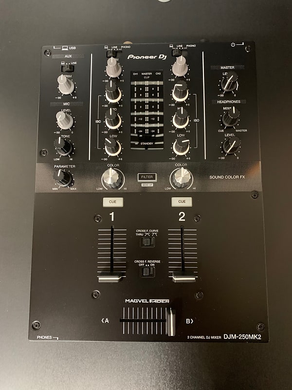DJM-250MK2　Rekordbox　DVS-Ready　Pioneer　Sound　Mixer,　Built-in　DJ　Reverb　2-Channel　Card
